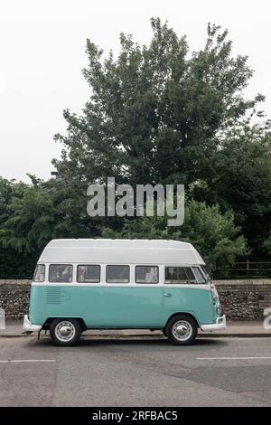 Royaume-Uni, Angleterre, Suffolk, Lavenham, Volkswagen Splitscreen Campervan Banque D'Images