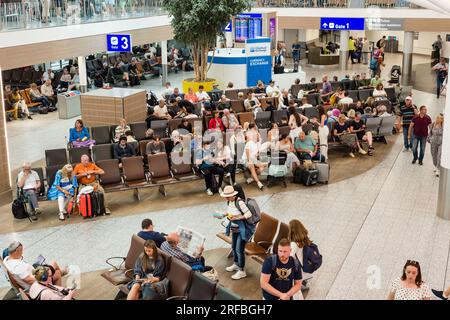 Salon de départ, zone hors taxes, aéroport international de Bristol, Royaume-Uni Banque D'Images