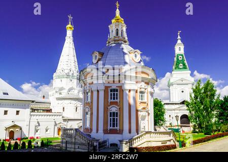 Église de l'icône Smolensk de la mère de Dieu de la Lavra Trinité-Serge. Sergiev Posad, région de Moscou, Russie. Banque D'Images