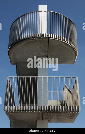 La plate-forme d'observation Sejlet / navigué, Esbjerg Strand, Danemark. Banque D'Images