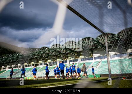 Zilina, Slovaquie. 02 août 2023. Les joueurs de Gent photographiés en action lors d'une séance d'entraînement de l'équipe belge de football KAA Gent le mercredi 02 août 2023 à Zilina, Slovaquie. L'équipe se prépare pour le match de demain contre le club slovaque Zilina, le deuxième tour de qualification des quarts de finale de la compétition UEFA Europa Conference League. BELGA PHOTO JASPER JACOBS crédit : Belga News Agency/Alamy Live News Banque D'Images