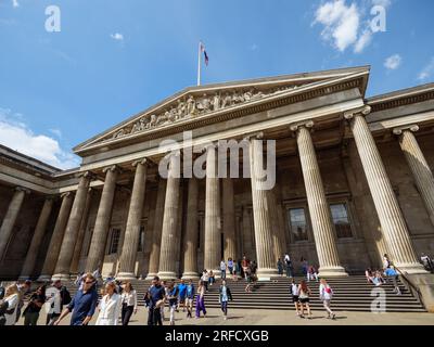 Entrée principale du British Museum, Londres, Royaume-Uni Banque D'Images
