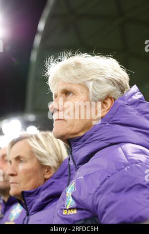 Melbourne, Australie. 02 août 2023. Pia Sundhage vu lors de l'hymne national avant la coupe du monde féminine de la FIFA Australie et Nouvelle-Zélande 2023 match de groupe entre la Jamaïque et le Brésil au Melbourne Rectangular Stadium.le match s'est terminé par un match nul 0-0. Crédit : SOPA Images Limited/Alamy Live News Banque D'Images