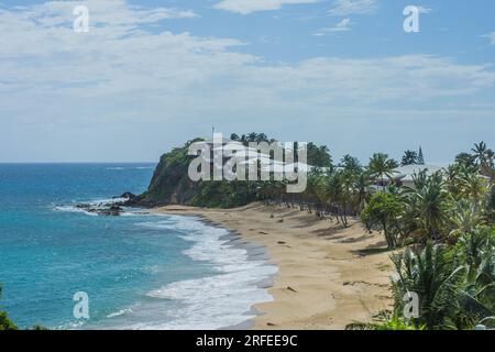 Vue sur la plage à Curtain Bluff à Antigua Banque D'Images