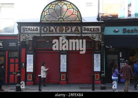 Vue sur un ancien magasin dans le centre-ville de Dublin, Irlande Banque D'Images