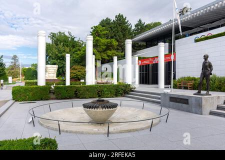 Entrée du Musée Olympique, Quai d'Ouchy, Lausanne, Canton de Vaud, Suisse Banque D'Images