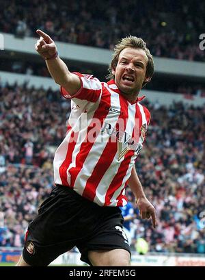 Photo de dossier datée du 23-04-2005 de Marcus Stewart de Sunderland célèbre son but. L'ancien attaquant de Sunderland et d'Ipswich, Marcus Stewart, pense que ses deux anciens clubs peuvent se mettre dans l'image de promotion du Sky Bet Championship cette saison. Date de publication : jeudi 3 août 2023. Banque D'Images