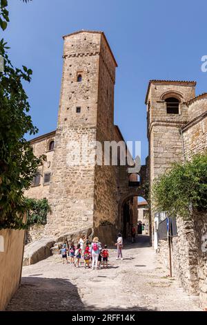Espagne, Estrémadure, Trujillo, porte ou arche de Santiago Banque D'Images