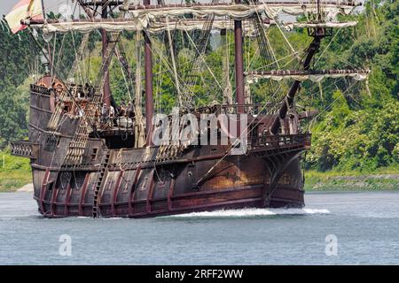 France, Seine-Maritime, Bardouville, Armada 2023, El Galeon, Réplique d'un galion espagnol du 16e siècle, remonte la Seine Banque D'Images