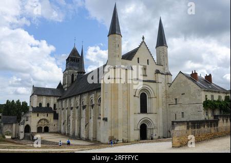 Fontevraud-l'Abbaye, France - 24 août 2013 : église abbatiale du célèbre monastère Abbaye Royale de Fontevraud dans la province d'Anjou Banque D'Images