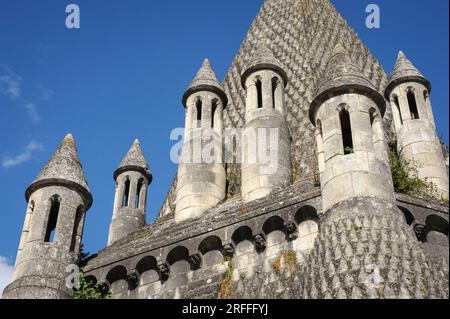 Fontevraud-l'Abbaye, France - 24 août 2013 : le célèbre monastère Abbaye Royale de Fontevraud dans la province d'Anjou par une journée ensoleillée Banque D'Images