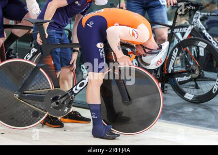 Glasgow, Royaume-Uni. 03 août 2023. GLASGOW, ÉCOSSE - 3 AOÛT : Jeffrey Hoogland des pays-Bas lors du Sprint par équipe élite masculine le jour 1 des 96e Championnats du monde cycliste UCI Glasgow 2023 le 3 août 2023 à Glasgow, Écosse. (Photo de Tim Buitenhuis/Agence BSR) crédit : Agence BSR/Alamy Live News Banque D'Images