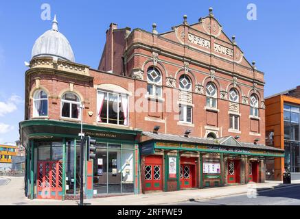 Théâtre Wakefield Royal Wakefield West Yorkshire Angleterre Royaume-Uni GB Europe Banque D'Images