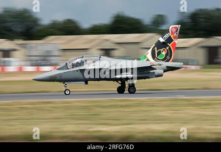 Italin Air Force T-346a Master Advanced Jet Trainer au tatouage Royal International Air Banque D'Images