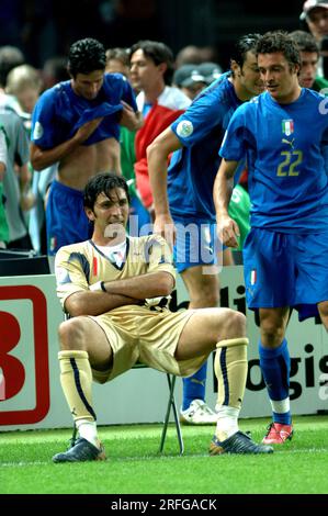 Allemagne Berlin, 07/09/2006 Coupe du Monde de la FIFA, Allemagne 2006, Italy-France Olympiastadion Final:Gianluigi Buffon célèbrent après la victoire Banque D'Images