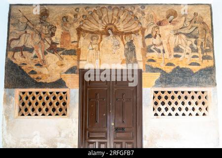 La Vierge et Saint Georges combattant avec le dragon, ensemble (16e siècle). Monasterio de Piedra. Abbaye de Piedra a été construit dans le style gothique b. Banque D'Images