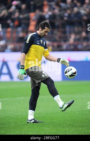 Milan Italie 2013-03-30, Gianluigi Buffon, gardien de but de la Juventus, avant le match de championnat Inter Juventus Banque D'Images