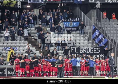 Aarhus, Danemark. 03 août 2023. Les joueurs du Club célèbrent le match de retour entre le Danois AGF Aarhus et l'équipe belge de football Club Brugge, lors du deuxième tour de qualification de la compétition UEFA Europa Conference League, le jeudi 03 août 2023 à Aarhus, Danemark. Le Club Brugge a remporté la première manche 3-0. BELGA PHOTO BRUNO FAHY crédit : Belga News Agency/Alamy Live News Banque D'Images