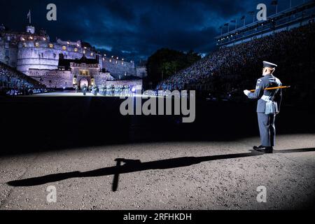 Édimbourg, Royaume-Uni. 03 août 2023 photo : le King’s Colour Squadron Royal Air Force. Le Royal Edinburgh Military Tattoo de 2023 se déroule sur l'esplanade du château d'Édimbourg avec le thème des histoires. Crédit : Rich Dyson/Alamy Live News Banque D'Images