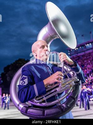 Édimbourg, Royaume-Uni. 03 août 2023 photo : le United States Air Force Band fait ses débuts au Royal Edinburgh Military Tattoo. Le Royal Edinburgh Military Tattoo de 2023 se déroule sur l'esplanade du château d'Édimbourg avec le thème des histoires. Crédit : Rich Dyson/Alamy Live News Banque D'Images