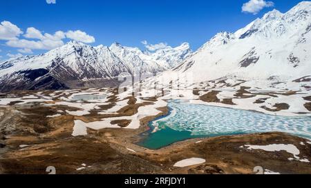 Pensi la également connu sous le nom de Penzi la, col de montagne 4 400 M. entre la vallée de Suru et la vallée du Zanskar, région du Ladakh, Inde. Banque D'Images