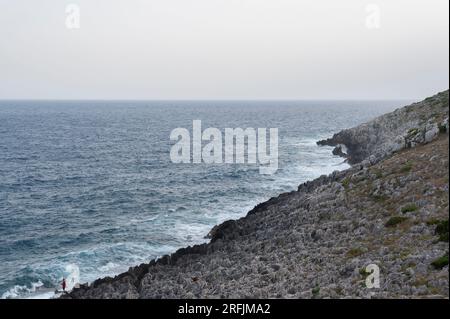 Cap d'Otranto, Pouilles (Italie). Juillet 2023. Panorama du point le plus à l'est de la péninsule italienne Banque D'Images