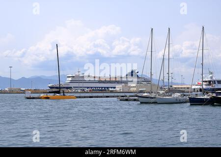 Mai 25 2023 - Cagliari, Sardaigne en Italie : agitation autour du port Banque D'Images