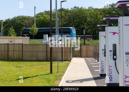 Borne de recharge Ionity EV Longvilliers A10 France Banque D'Images