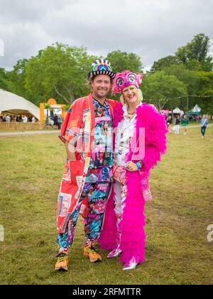 Wilderness Festival, Charlbury, Royaume-Uni. 4 août 2023. Les Revellers se sont habillés pour le festival de quatre jours qui célèbre l'art, la culture et la musique. Crédit : Andrew Walmsley/Alamy Live News Banque D'Images