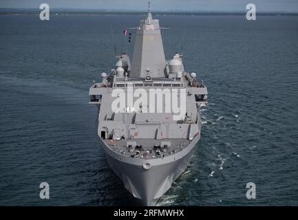 Covenas, Colombie. 08 juillet 2023. Aux États-Unis Navire de transport amphibie de la classe San Antonio USS New York, lors de l'exercice UNITAS 2023 sur l'océan Atlantique, le 8 juillet 2023 au large de Covenas, en Colombie. Crédit : MCS William Bennett IV/US Navy photo/Alamy Live News Banque D'Images