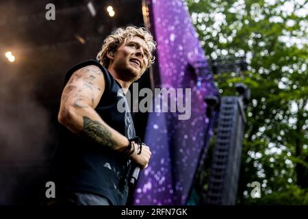 Skanderborg, Danemark. 04th, août 2023. Le chanteur et compositeur pop danois Christopher donne un concert live lors du festival de musique danois SmukFest 2023 à Skanderborg. (Crédit photo : Gonzales photo - Lasse Lagoni). Banque D'Images