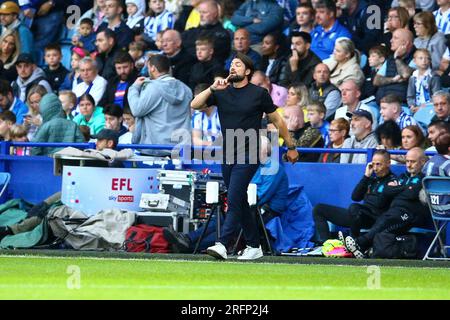 Hillsborough Stadium, Sheffield, Angleterre - 4 août 2023 Russell Martin Manager de Southampton donnant des ordres - pendant le match Sheffield Wednesday vs Southampton, EFL Championship, 2023/24, Hillsborough Stadium, Sheffield, Angleterre - 4 août 2023 crédit : Arthur Haigh/WhiteRosePhotos/Alamy Live News Banque D'Images