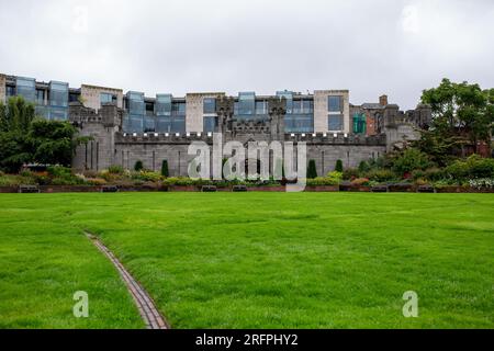 Dublin, Irlande - 23 juillet 2023 : Dublin Castle Gardens, Dubh Linn Banque D'Images