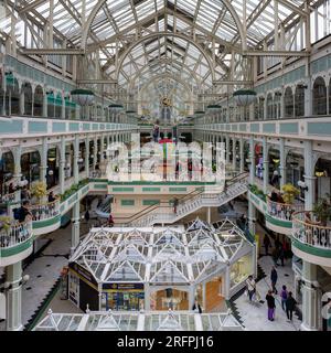 Dublin, Irlande - 23 juillet 2023 : St Stephen's Green Shopping Centre Banque D'Images
