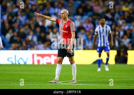 Hillsborough Stadium, Sheffield, Angleterre - 4 août 2023 Will Smallbone (16) de Southampton - pendant le match Sheffield Wednesday contre Southampton, EFL Championship, 2023/24, Hillsborough Stadium, Sheffield, Angleterre - 4 août 2023 crédit : Arthur Haigh/WhiteRosePhotos/Alamy Live News Banque D'Images