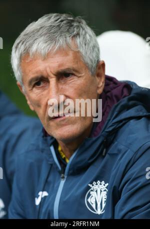 Le Manager de Villarreal, Quique Setién, lors du match de la Sela Cup entre OCG Nice et Villareal CF à St. James's Park, Newcastle le samedi 5 août 2023. (Photo : Michael Driver | MI News) crédit : MI News & Sport / Alamy Live News Banque D'Images