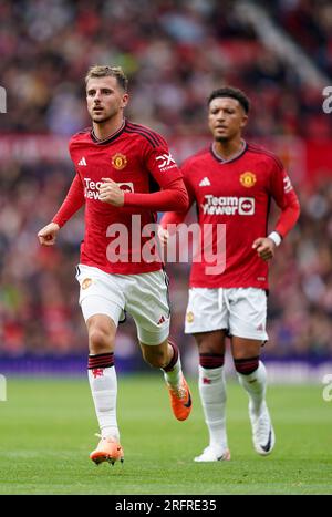 Mason Mount (à gauche) et Jadon Sancho de Manchester United lors du match amical d'avant-saison à Old Trafford, Manchester. Date de la photo : Samedi 5 août 2023. Banque D'Images