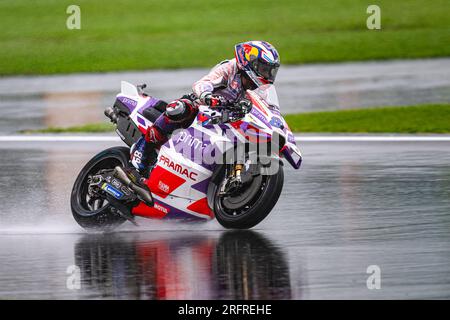 NORTHAMPTON, ROYAUME-UNI. 05 août 23. Jorge Martin (EPS) de Prima Pramac Racing en essais libres 2 lors du Grand Prix de Grande-Bretagne Monster Energy sur le circuit de Silverstone le samedi 05 août 2023 à NORTHAMPTON, EN ANGLETERRE. Crédit : Taka G Wu/Alamy Live News Banque D'Images