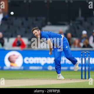 Manchester, Royaume-Uni. 05 août 2023. 5 août 2023 ; Old Trafford Cricket Ground, Manchester, Angleterre : The Hundred Mens Cricket, Manchester Originals versus London Spirit ; Liam Dawson of London Spirit bowling Credit : action plus Sports Images/Alamy Live News Banque D'Images