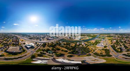 Vue panoramique à 360° de Waco, TX, USA - 24 juillet 2023 : photo aérienne équirectangulaire 360 vr Baylor University Waco Texas