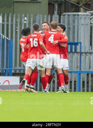 Rochdale, Greater Manchester, Angleterre, 5 août 2023. Ebbsfleet United célèbre le but de Luke O'Neill lors de Rochdale AFC V Ebbsfleet United dans la Ligue nationale de Vanarama à la Crown Oil Arena. (Image de crédit : ©Cody Froggatt/Alamy Live News) Banque D'Images