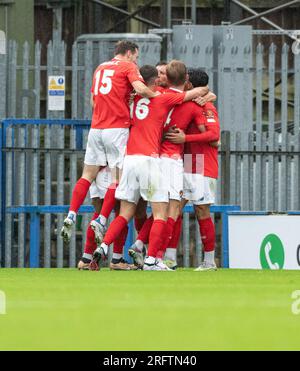 Rochdale, Greater Manchester, Angleterre, 5 août 2023. Ebbsfleet United célèbre le but de Luke O'Neill lors de Rochdale AFC V Ebbsfleet United dans la Ligue nationale de Vanarama à la Crown Oil Arena. (Image de crédit : ©Cody Froggatt/Alamy Live News) Banque D'Images