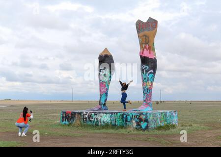 Ozymandias sur les plaines dans le comté de Randall à l'extérieur d'Amarillo, Texas Banque D'Images