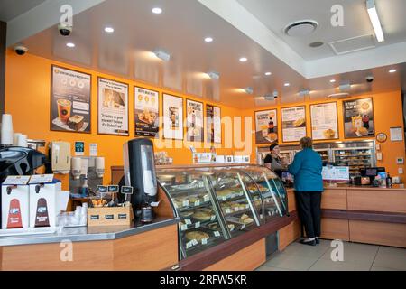 Beefys pie shop, magasin de tarte australien Beefys intérieur de magasin à Gympie Queensland, Australie Banque D'Images