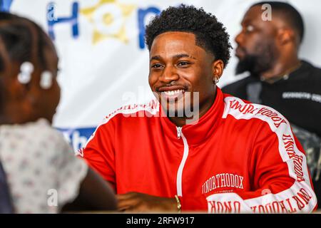 Wilmington, DE, États-Unis. 5 août 2023. ABRAHAM JUSTE, aussi connu sous le nom de DA'VINCHI a participé au 19e match annuel de basketball Duffy's Hope Celebrity samedi 05 août 2023, au Chase Fieldhouse, à Wilmington, SUPPR. Les recettes profitent à l'organisme à but non lucratif Duffy's Hope Youth Programming. (Image de crédit : © Saquan Stimpson/ZUMA Press Wire) USAGE ÉDITORIAL SEULEMENT! Non destiné à UN USAGE commercial ! Banque D'Images