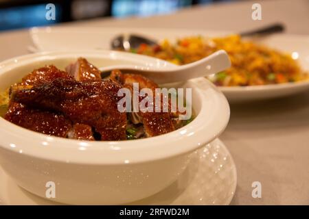 Soupe de nouilles de canard rôti de Hong Kong Banque D'Images