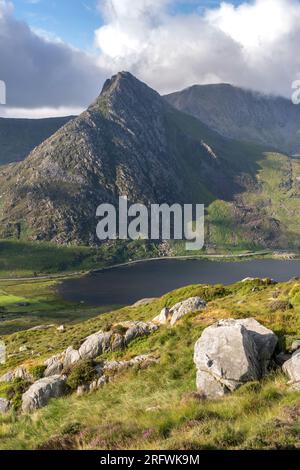 Vue sur la vallée de Tryfan, Snowdonia, pays de Galles Banque D'Images