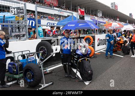 Suzuka, Japon, 6 août 2023. Team YART Yamaha ÉQUIPE EWC officielle Yamaha YZF-R1 Catégorie EWClors de la 44e Coca-Cola Suzuka 8h Endurance Race 2023, Suzuka, Japon. Crédit : Ivica Glavas/Speed Media/Alamy Live News Banque D'Images