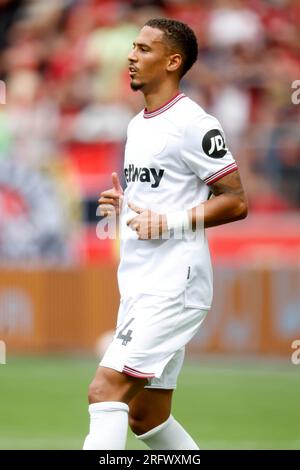 Leverkusen, Allemagne Testspiel International / 1.Bundesliga, Bayer Leverkusen - West Ham United 4-0 am 05. 08. 2023 In der Bay Arena à Leverkusen Thilo KEHRER (WHU) photo : Norbert Schmidt, Duesseldorf Banque D'Images