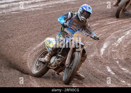 Tim Neave (54 ans) de Grande-Bretagne en action lors du Championnat du monde FIM de Flat Track Round 1 au National Speedway Stadium, Manchester le samedi 5 août 2023. (Photo : Ian Charles | MI News) crédit : MI News & Sport / Alamy Live News Banque D'Images